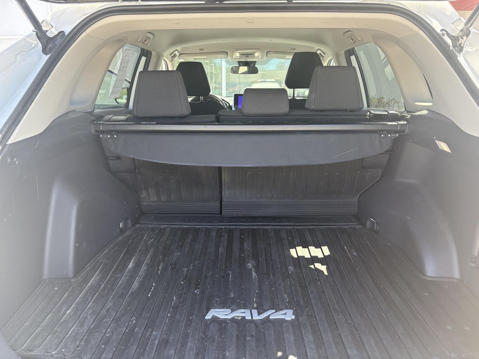 2023 Toyota RAV4 LE