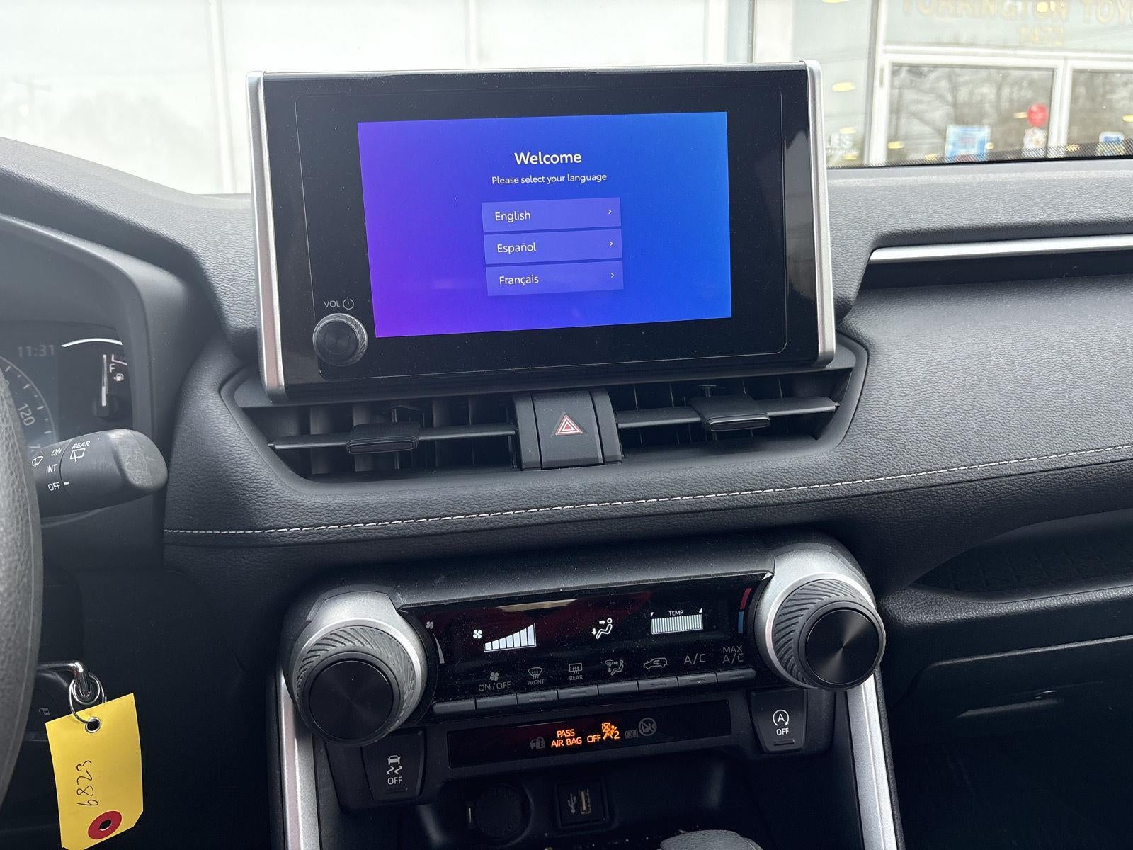 2025 Toyota RAV4 LE