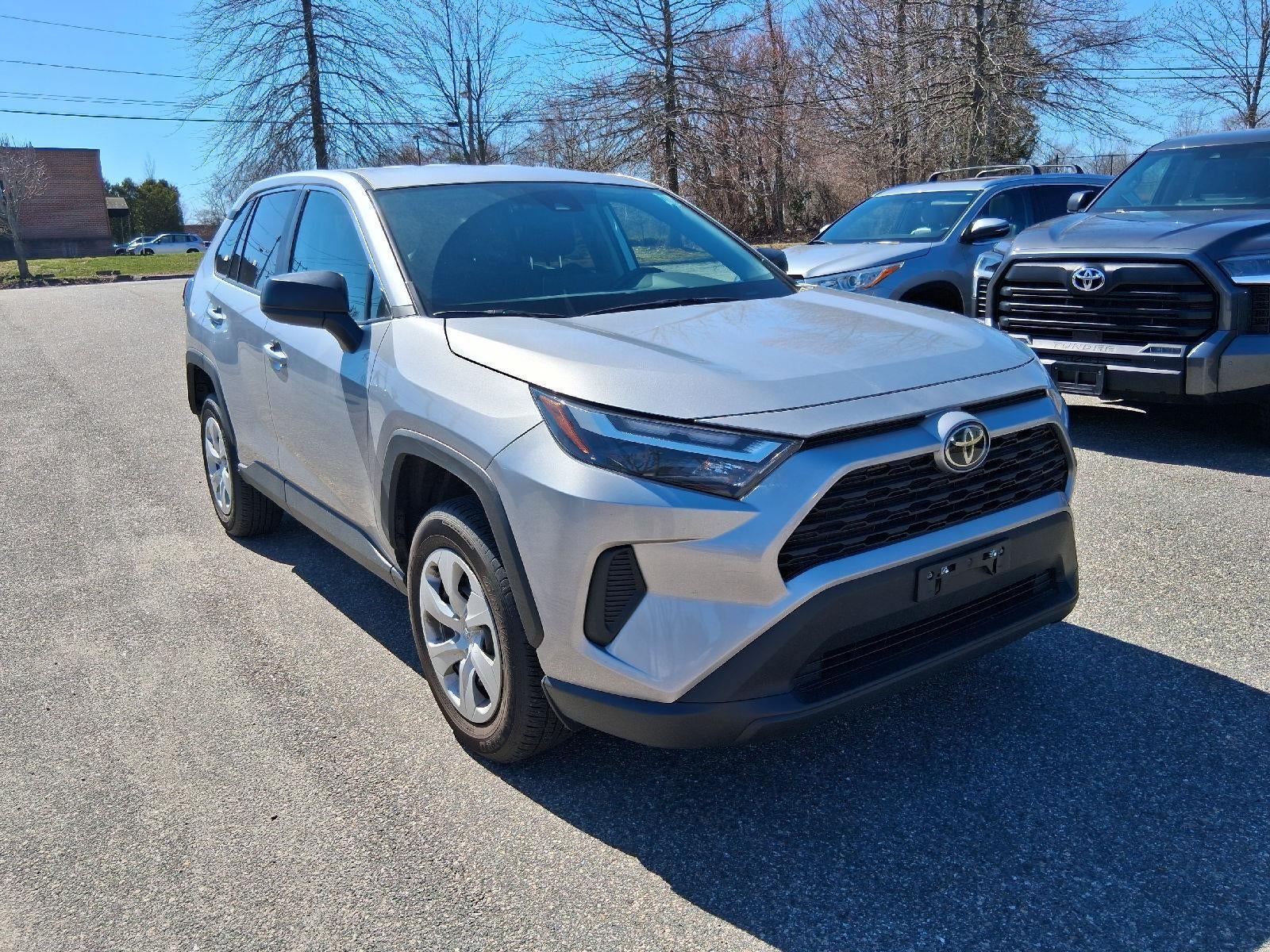 2025 Toyota RAV4 LE