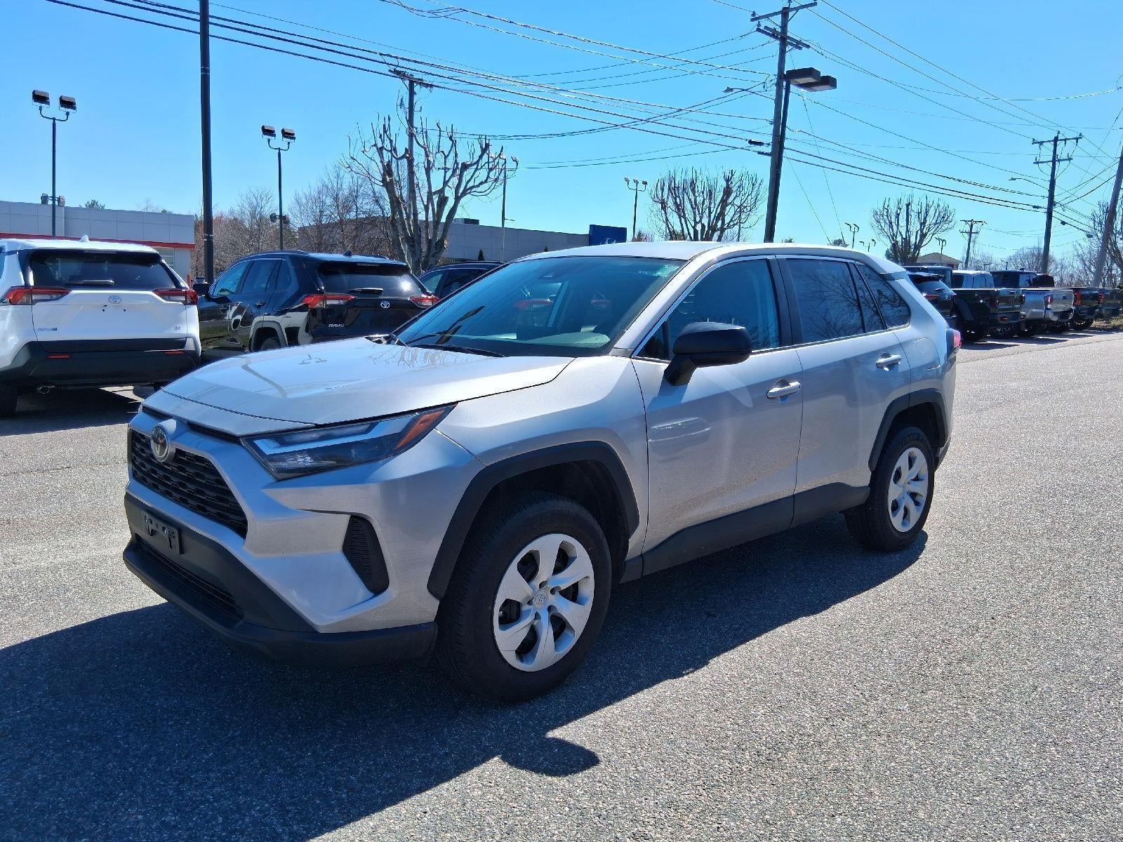 2025 Toyota RAV4 LE