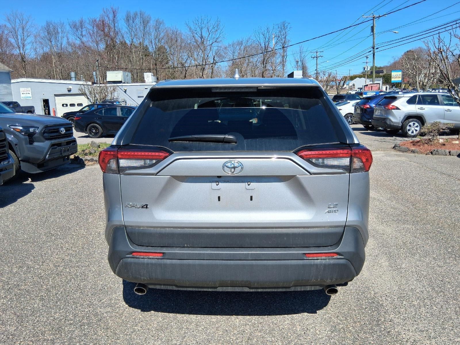 2025 Toyota RAV4 LE