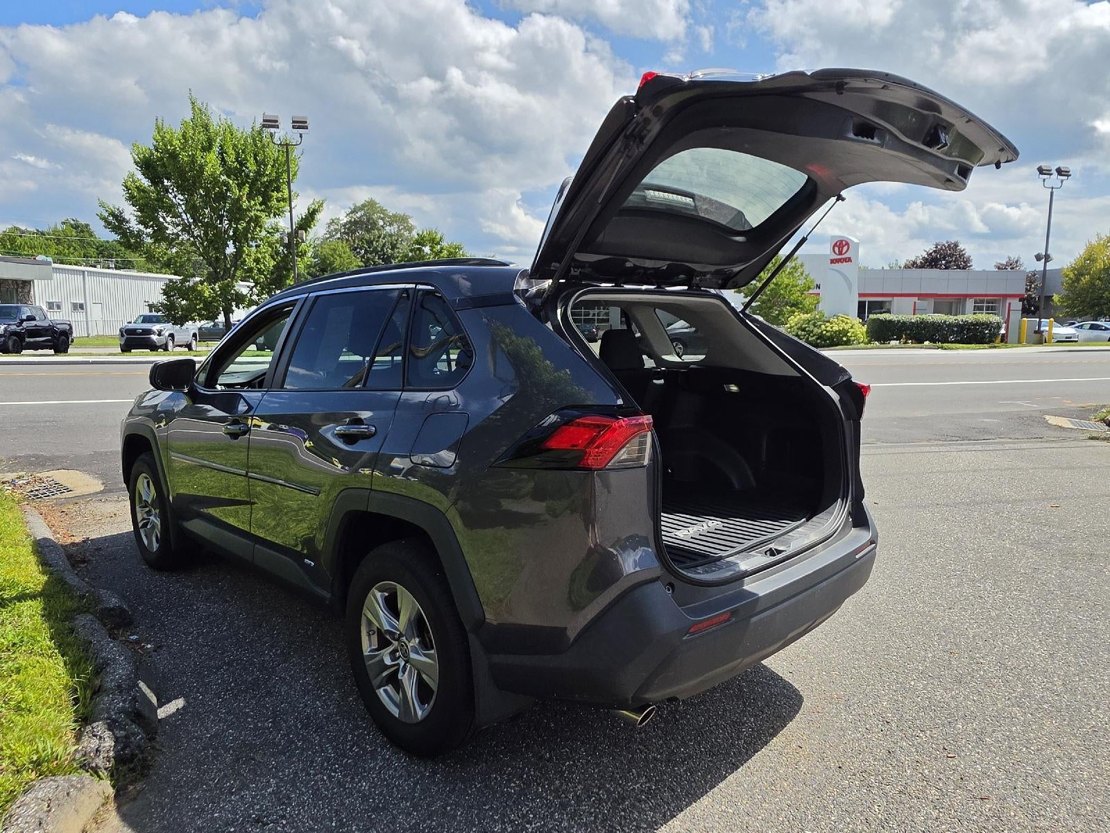 2024 Toyota Rav4 Hybrid LE