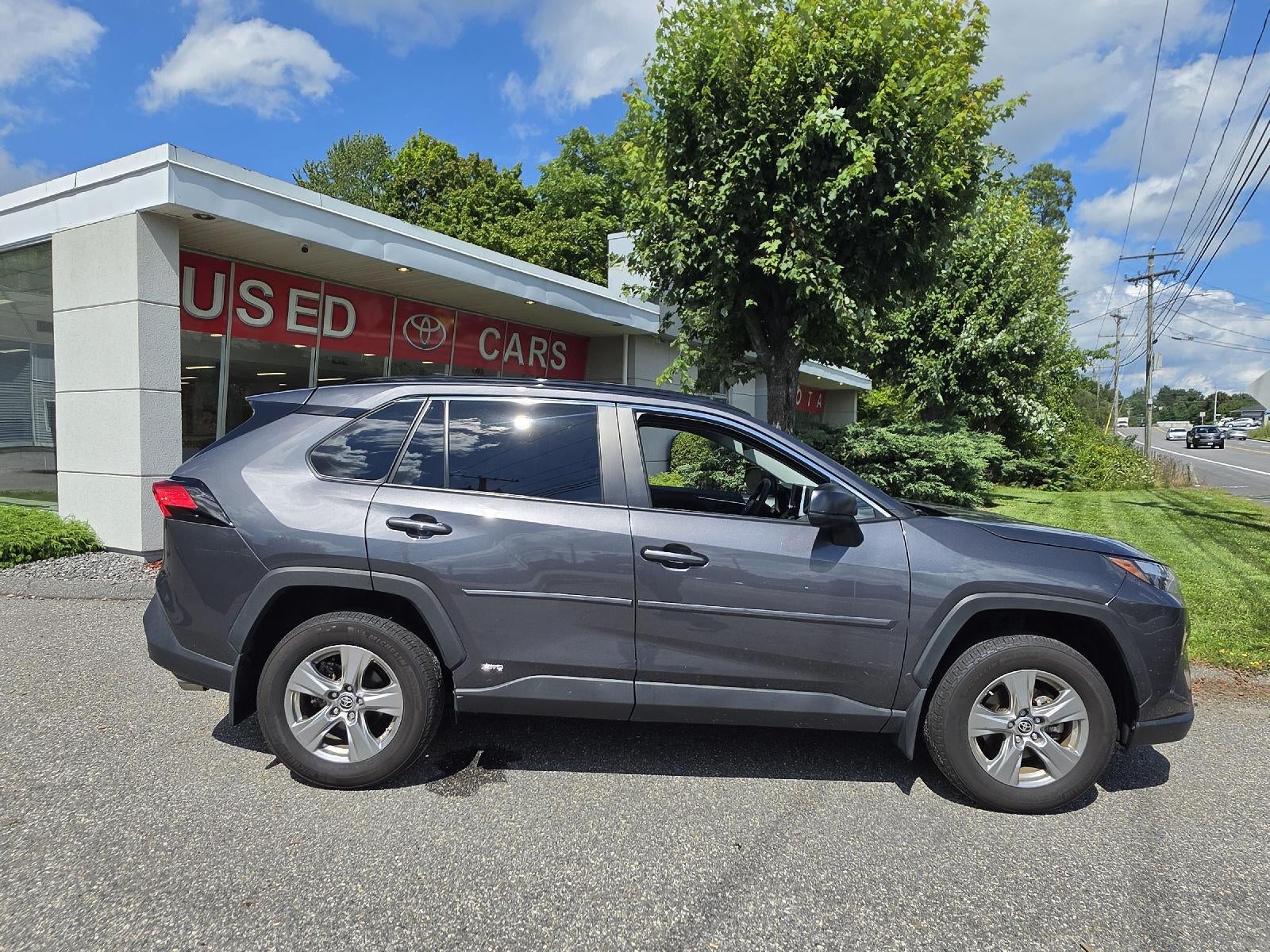 2024 Toyota Rav4 Hybrid LE