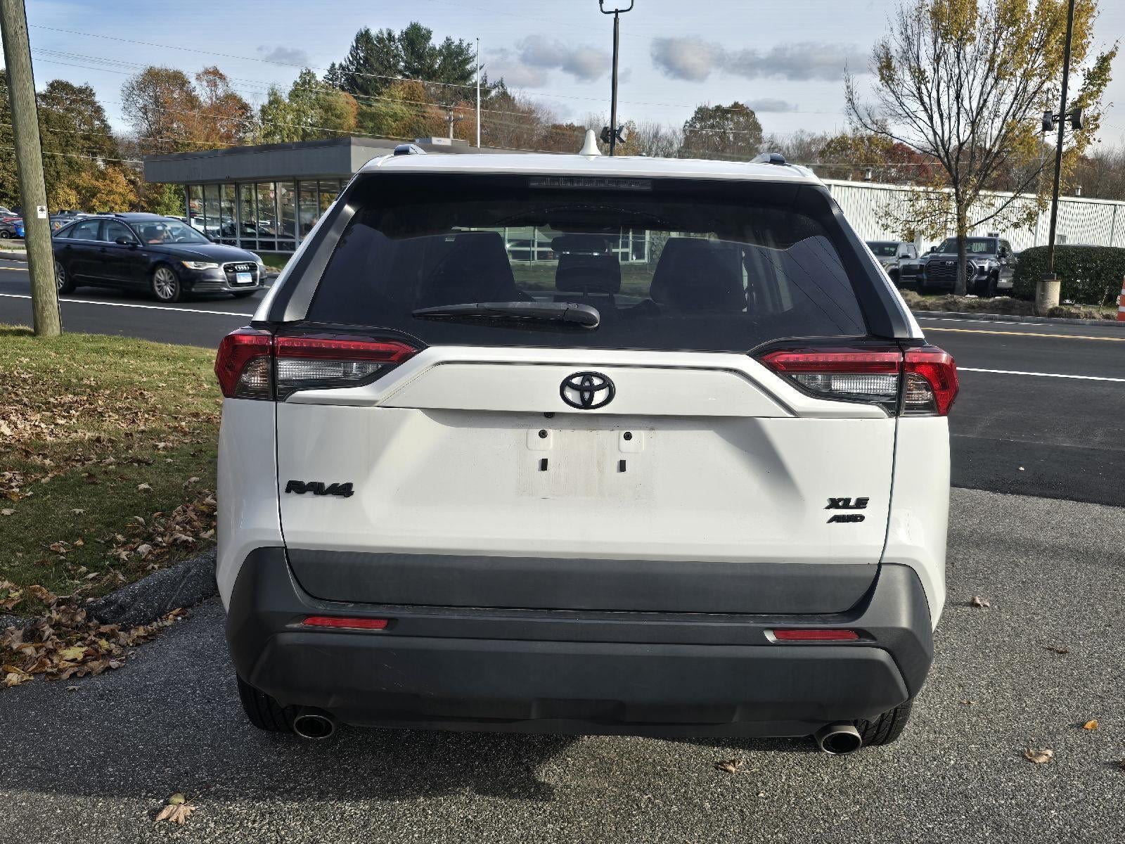 2020 Toyota RAV4 XLE