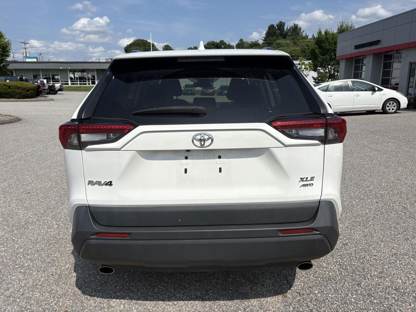 2023 Toyota RAV4 XLE