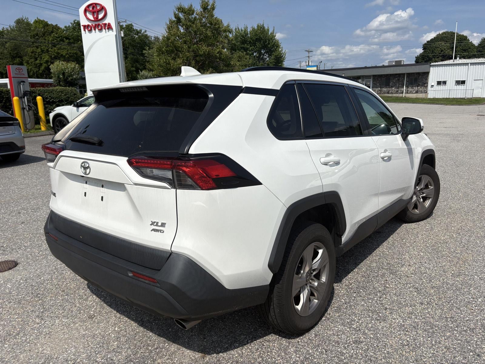 2023 Toyota RAV4 XLE