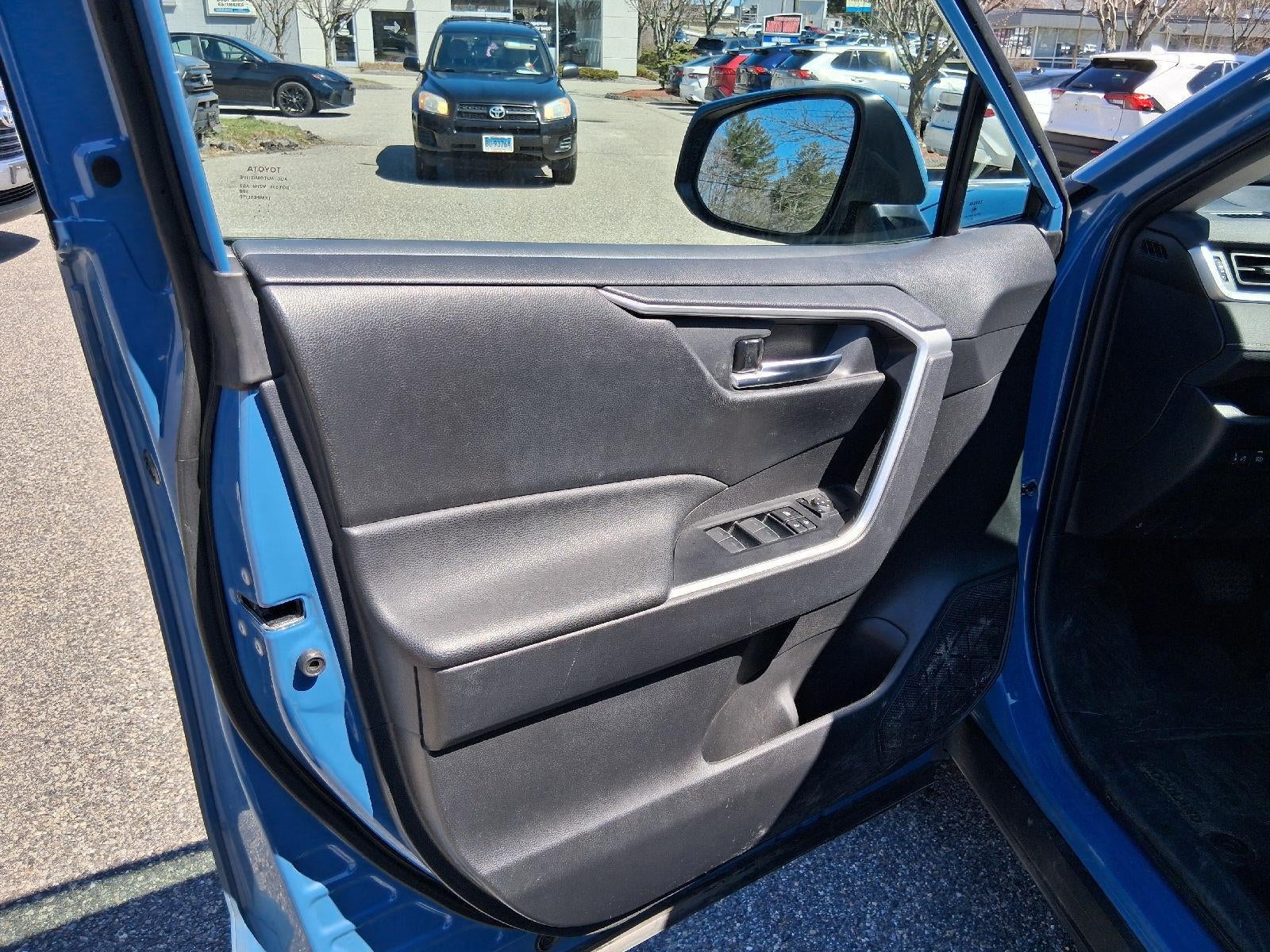 2023 Toyota RAV4 Hybrid Woodland
