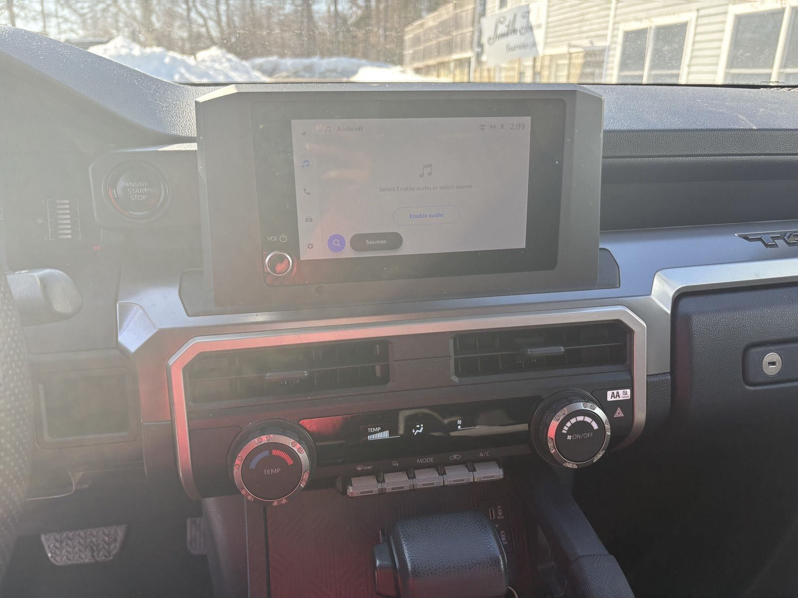 2024 Toyota TACOMA DOUBLE C SR5