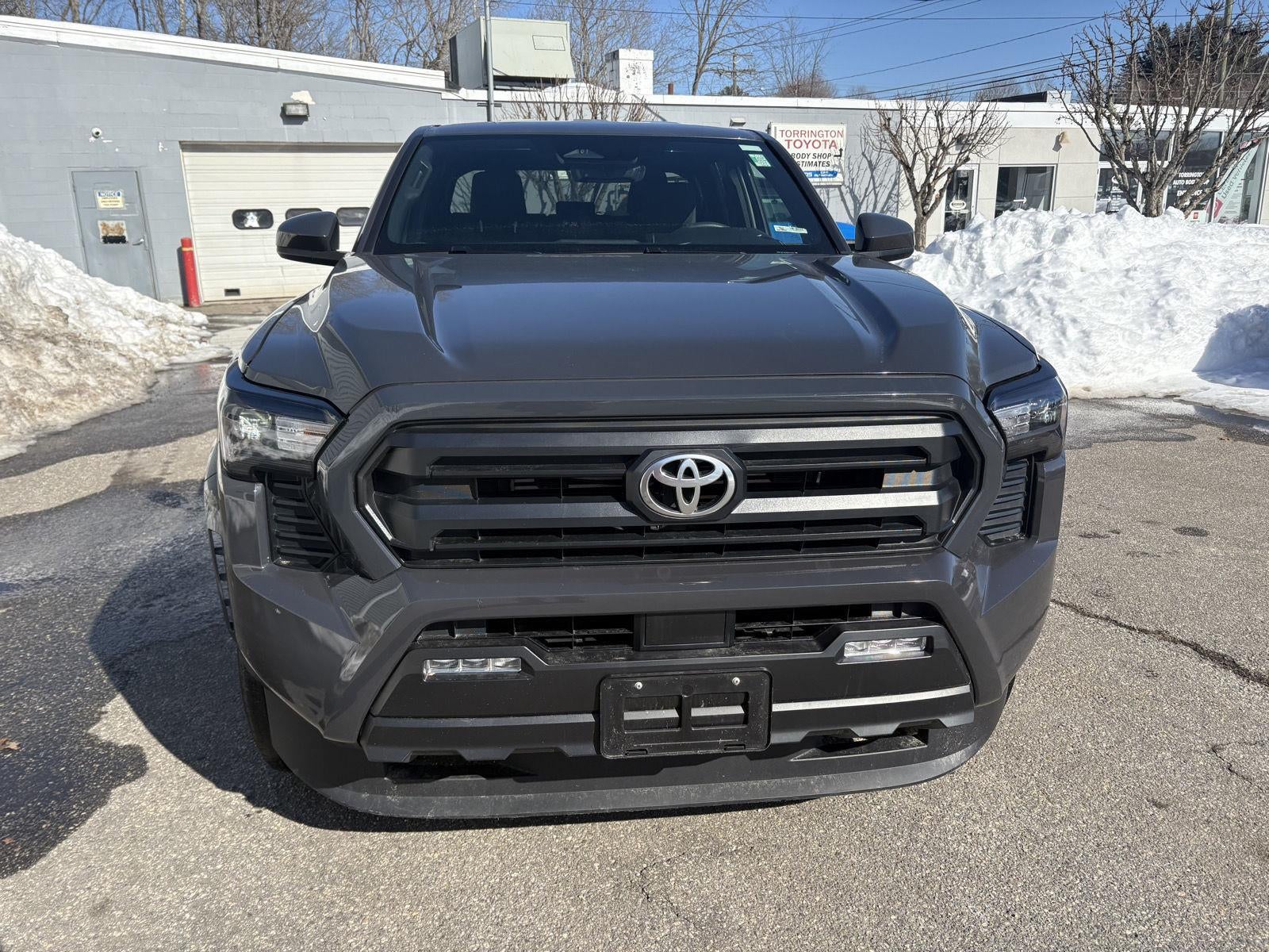 2024 Toyota TACOMA DOUBLE C SR5