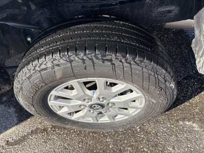 2024 Toyota TACOMA DOUBLE C SR5