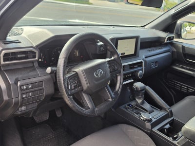 2025 Toyota Tacoma Xtracab/ SR