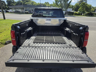 2025 Toyota Tacoma Xtracab/ SR