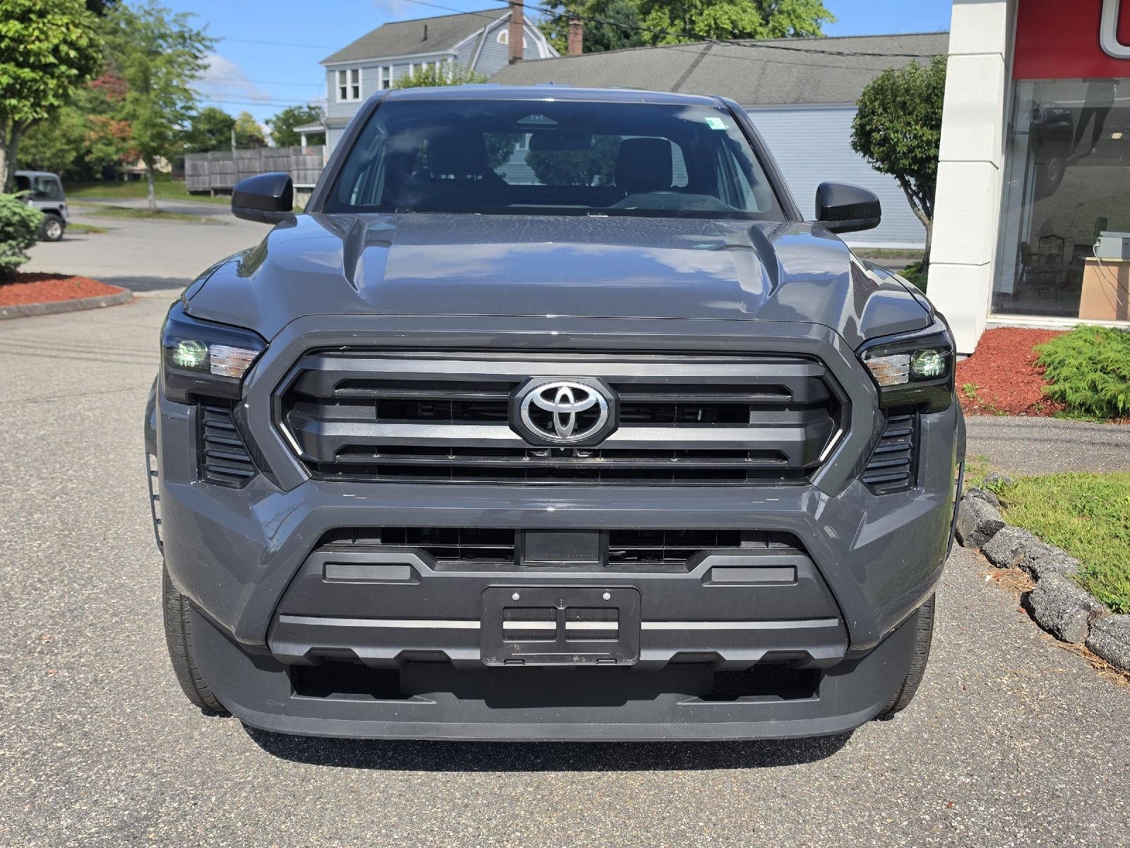 2025 Toyota Tacoma Xtracab/ SR