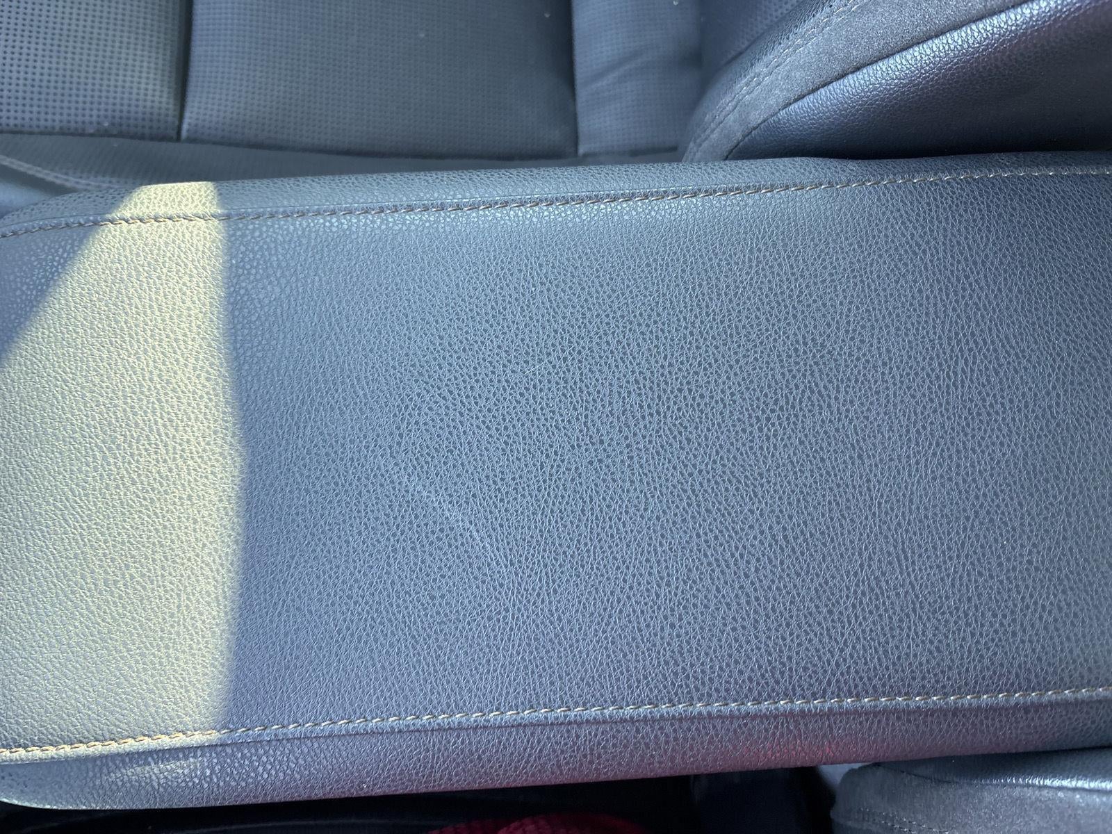 2025 Toyota CAMRY XSE/XLE/L Base