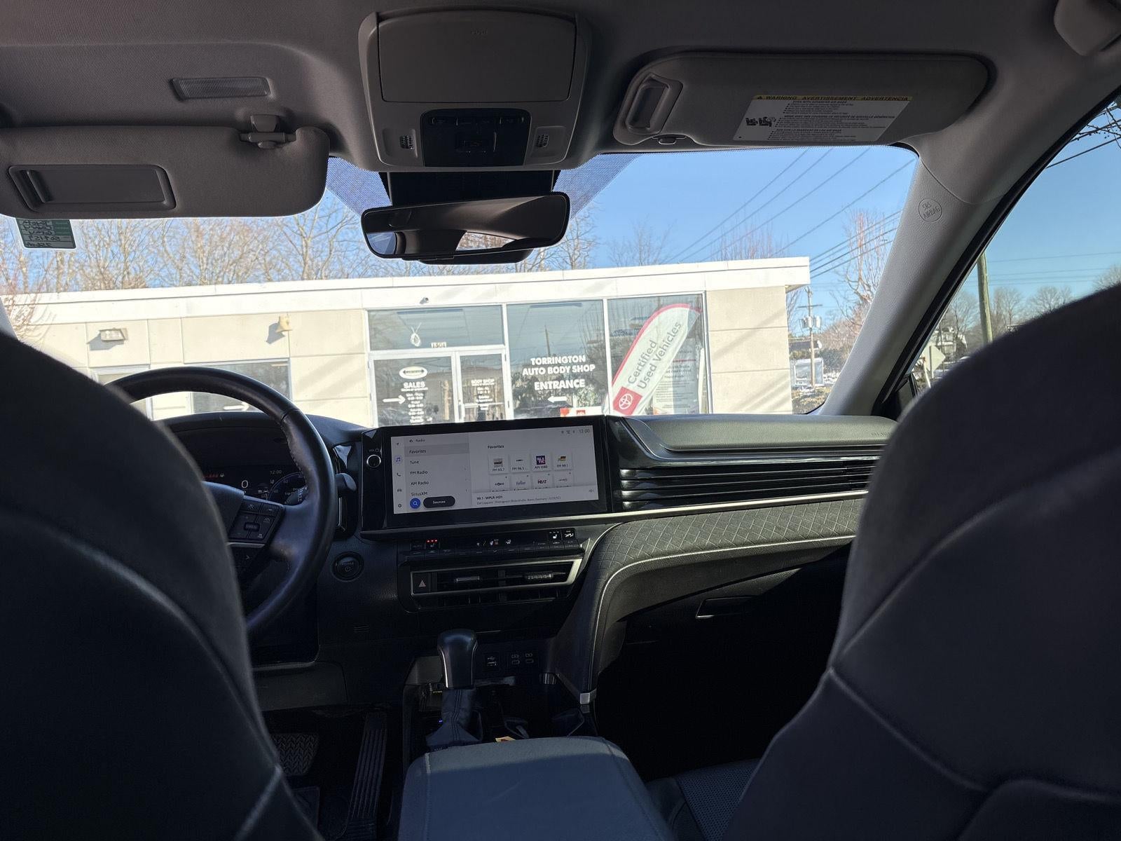 2025 Toyota CAMRY XSE/XLE/L Base