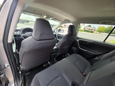 2023 Toyota Rav4 Hybrid LE