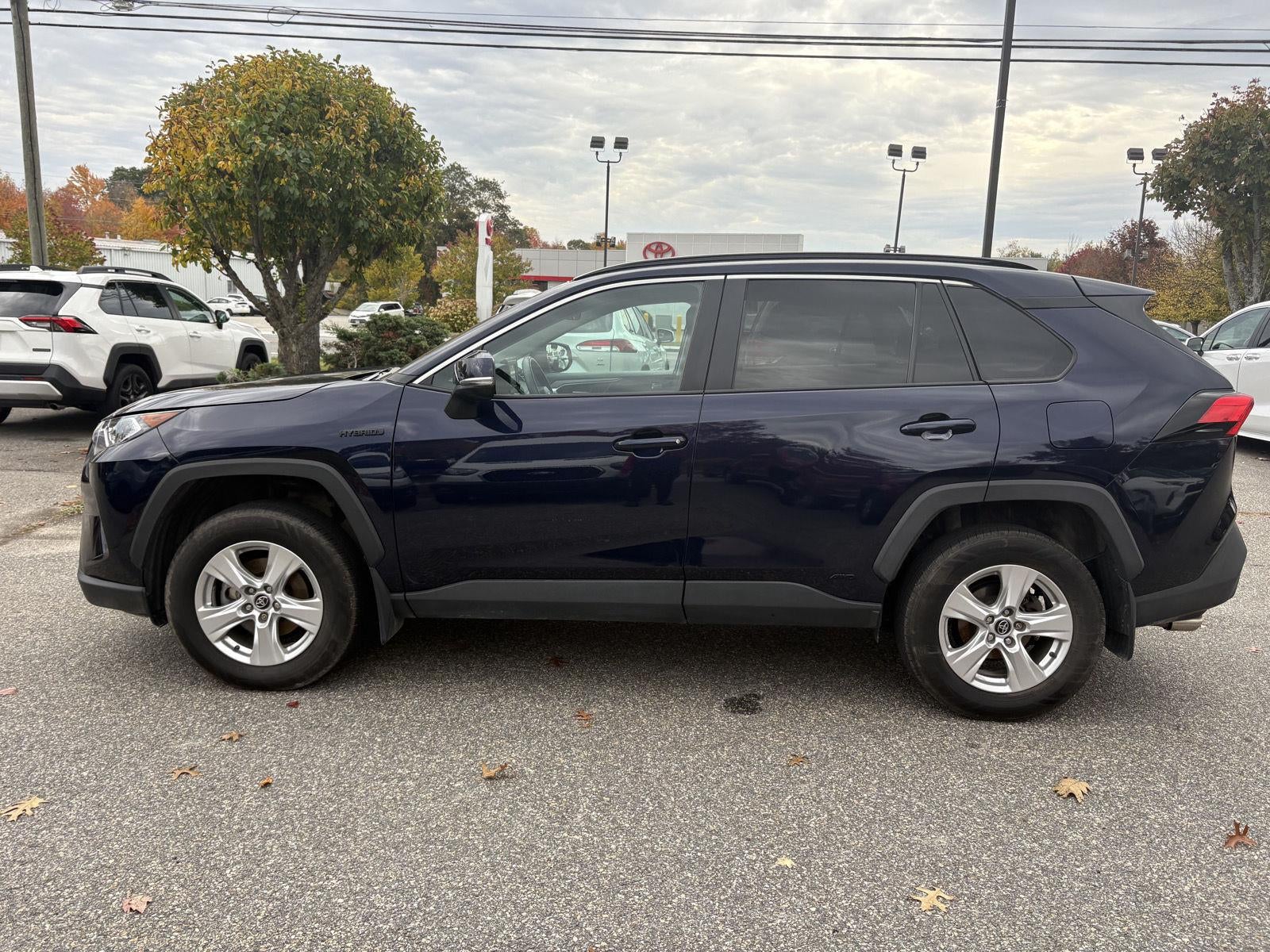 2021 Toyota RAV4 Hybrid XLE