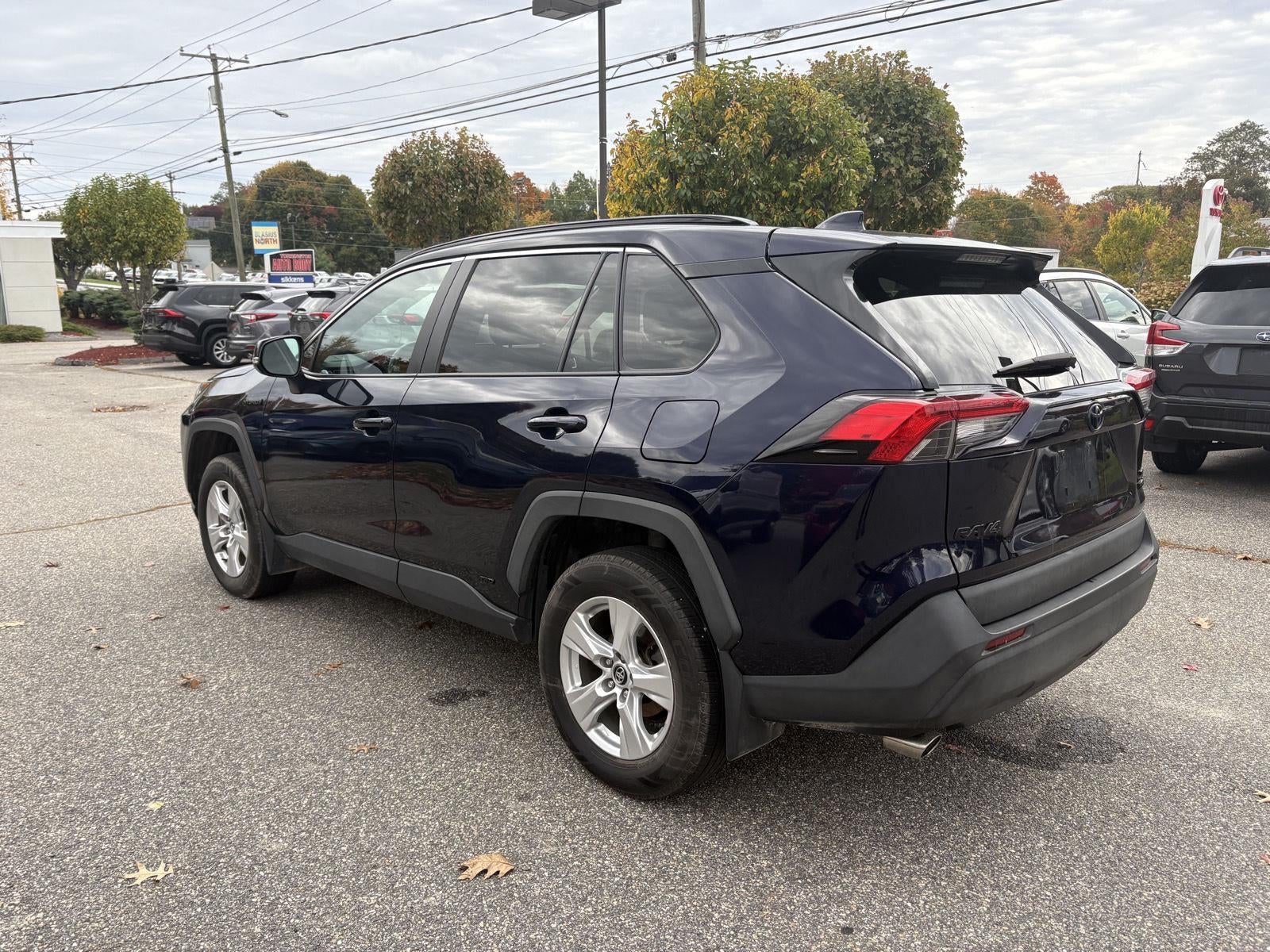 2021 Toyota RAV4 Hybrid XLE