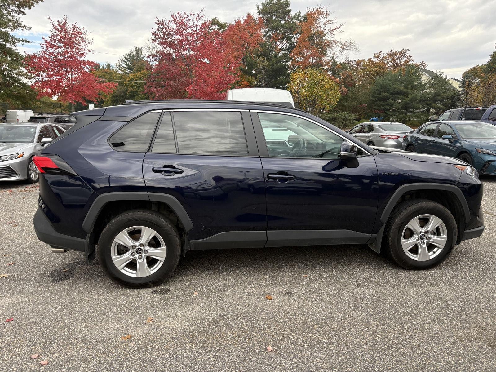 2021 Toyota RAV4 Hybrid XLE