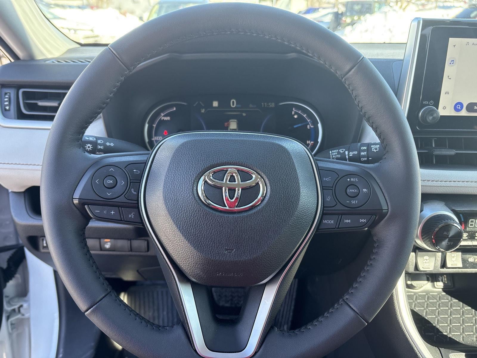 2025 Toyota RAV4 Hybrid XLE