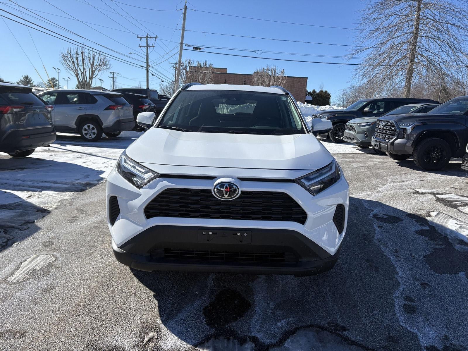 2025 Toyota RAV4 Hybrid XLE