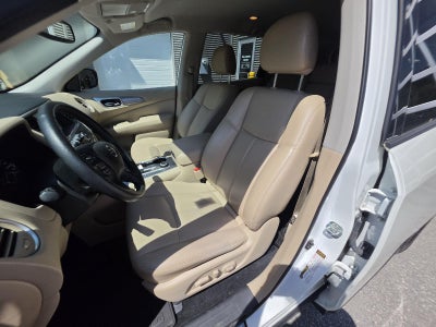 2019 Nissan Pathfinder SL