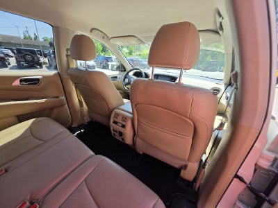 2019 Nissan Pathfinder SL
