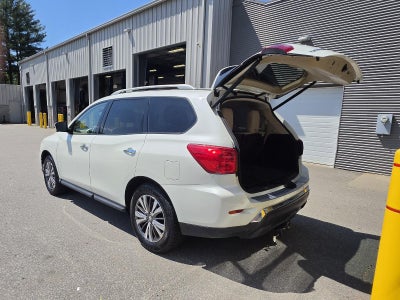 2019 Nissan Pathfinder SL