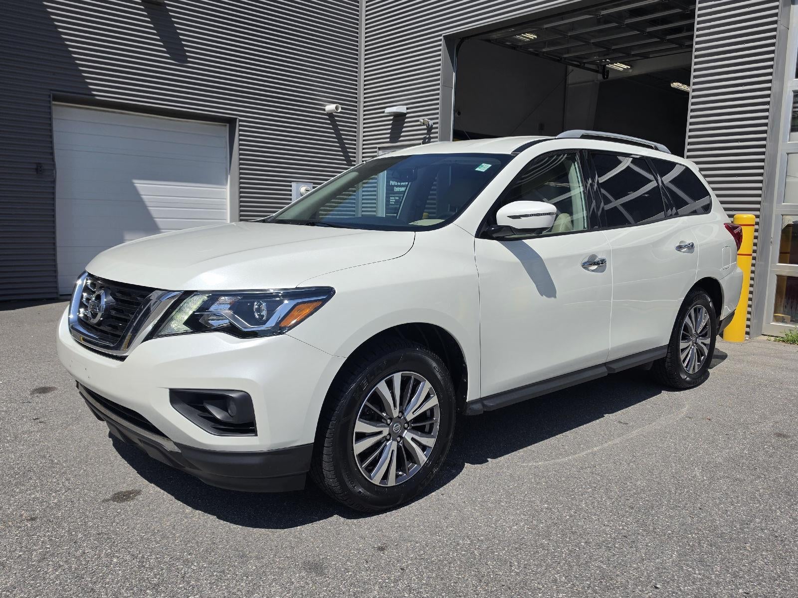 2019 Nissan Pathfinder SL