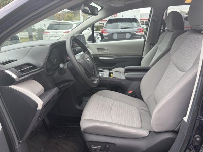 2024 Toyota Sienna LE