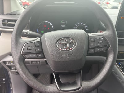 2024 Toyota Sienna LE