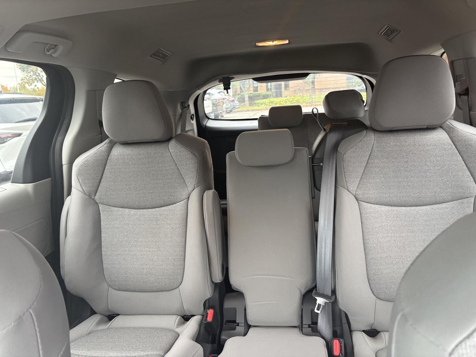 2024 Toyota Sienna LE