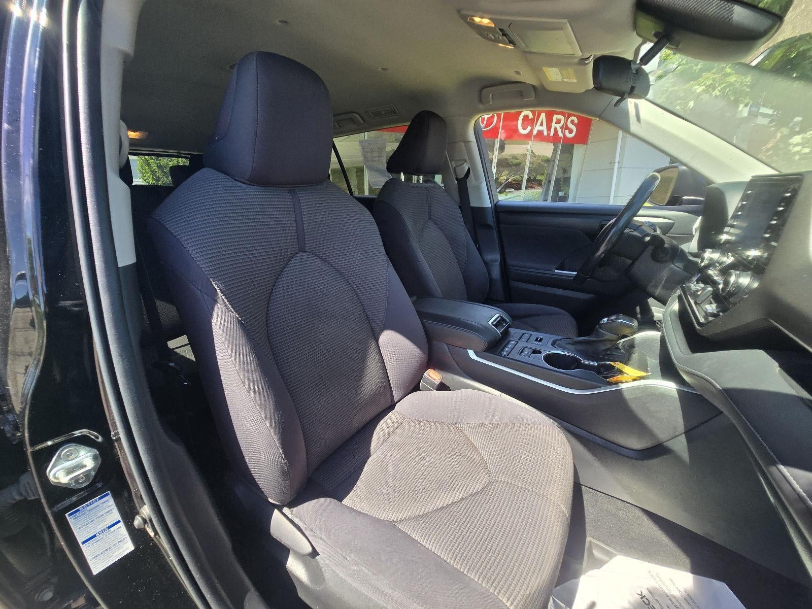 2022 Toyota Highlander LE