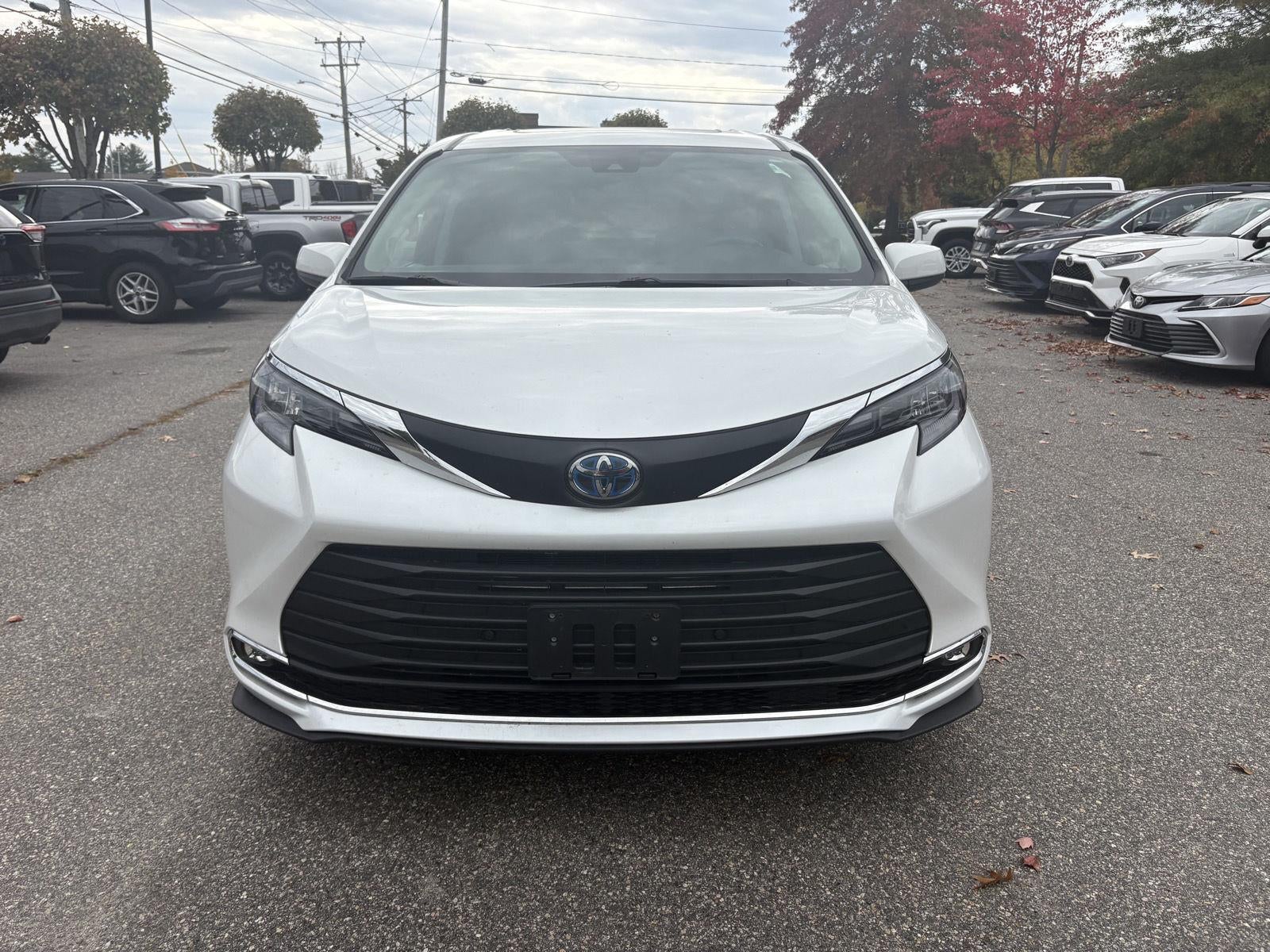 2024 Toyota Sienna XLE