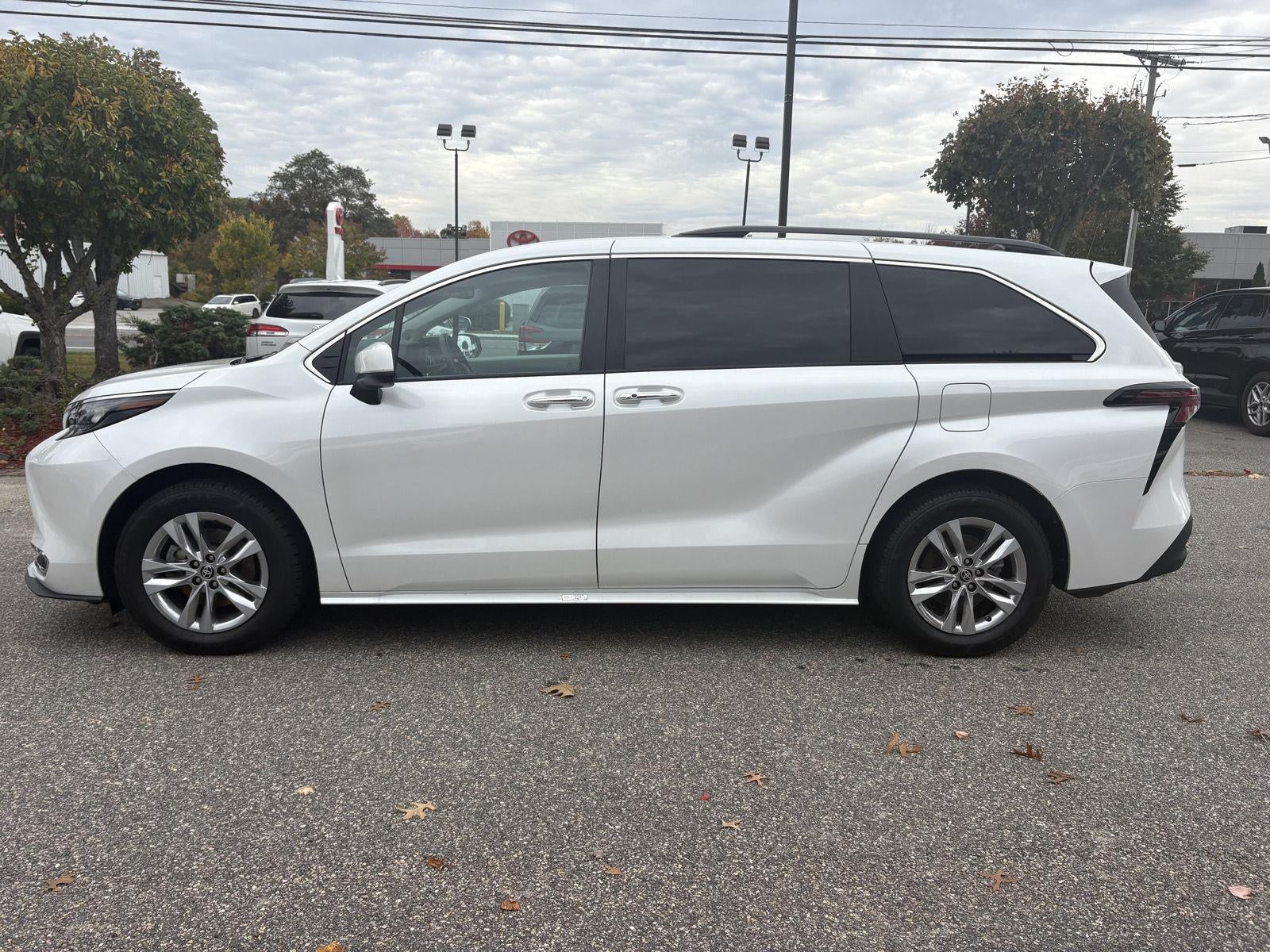 2024 Toyota Sienna XLE