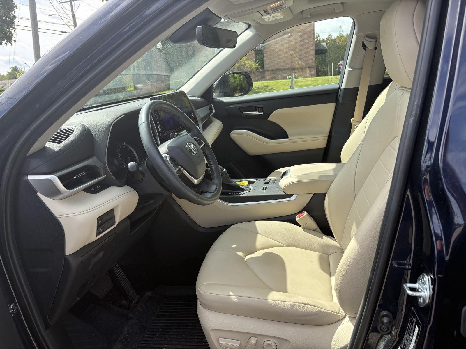 2024 Toyota Highlander Hybrid XLE
