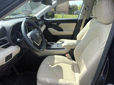 2024 Toyota Highlander Hybrid XLE