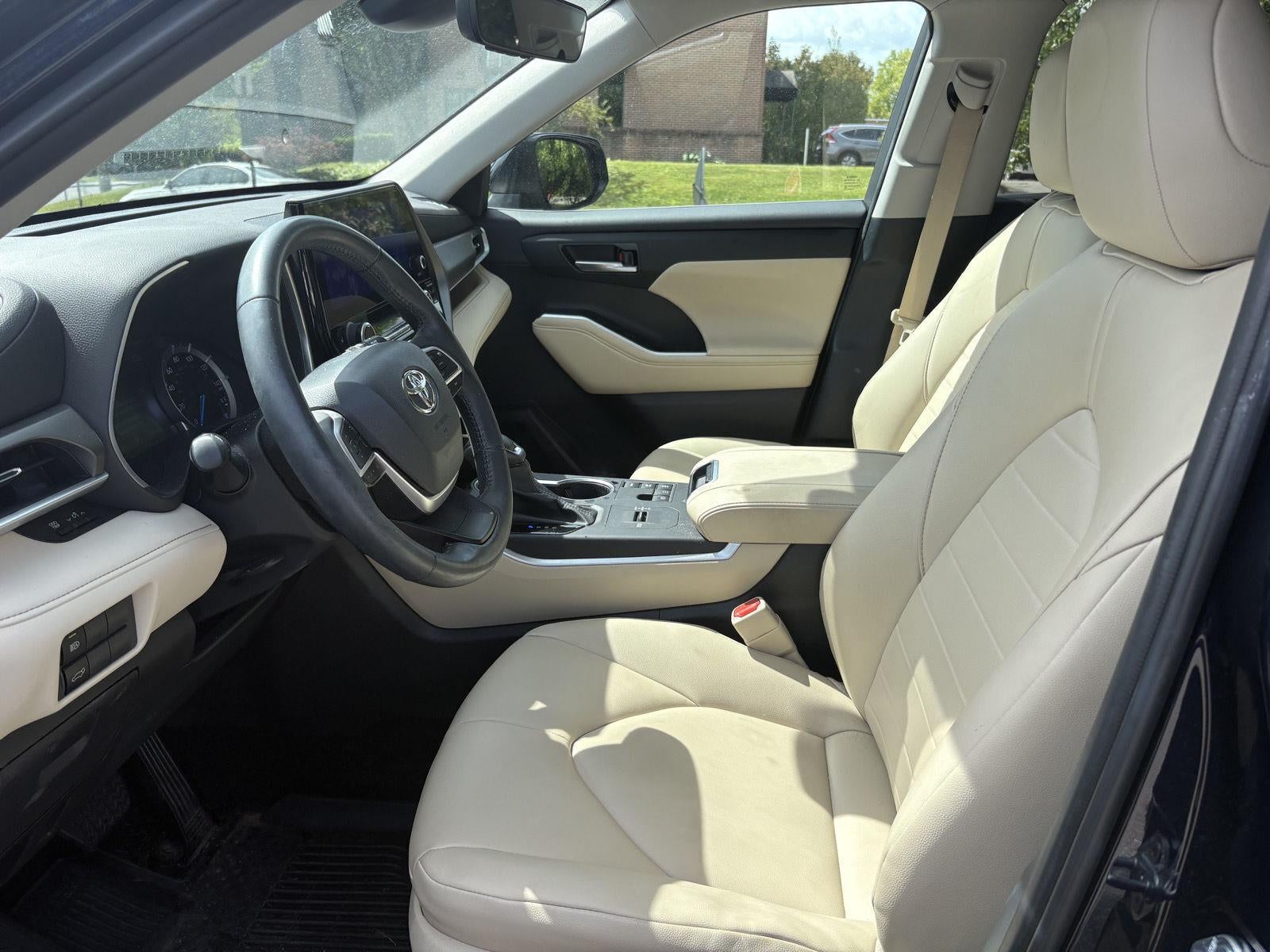 2024 Toyota Highlander Hybrid XLE