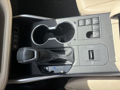 2024 Toyota Highlander Hybrid XLE