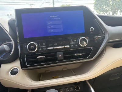 2024 Toyota Highlander Hybrid XLE