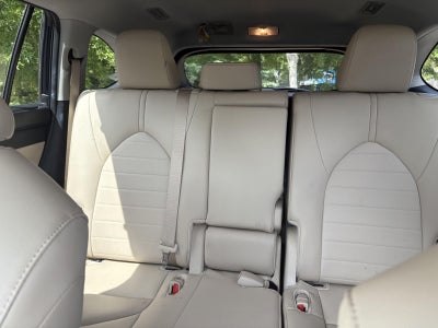 2024 Toyota Highlander Hybrid XLE