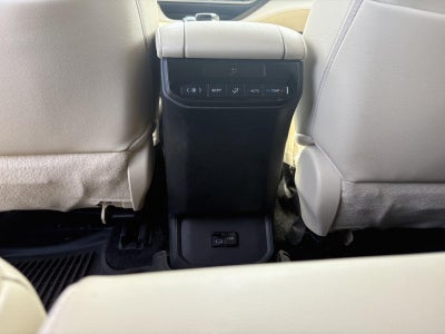2024 Toyota Highlander Hybrid XLE
