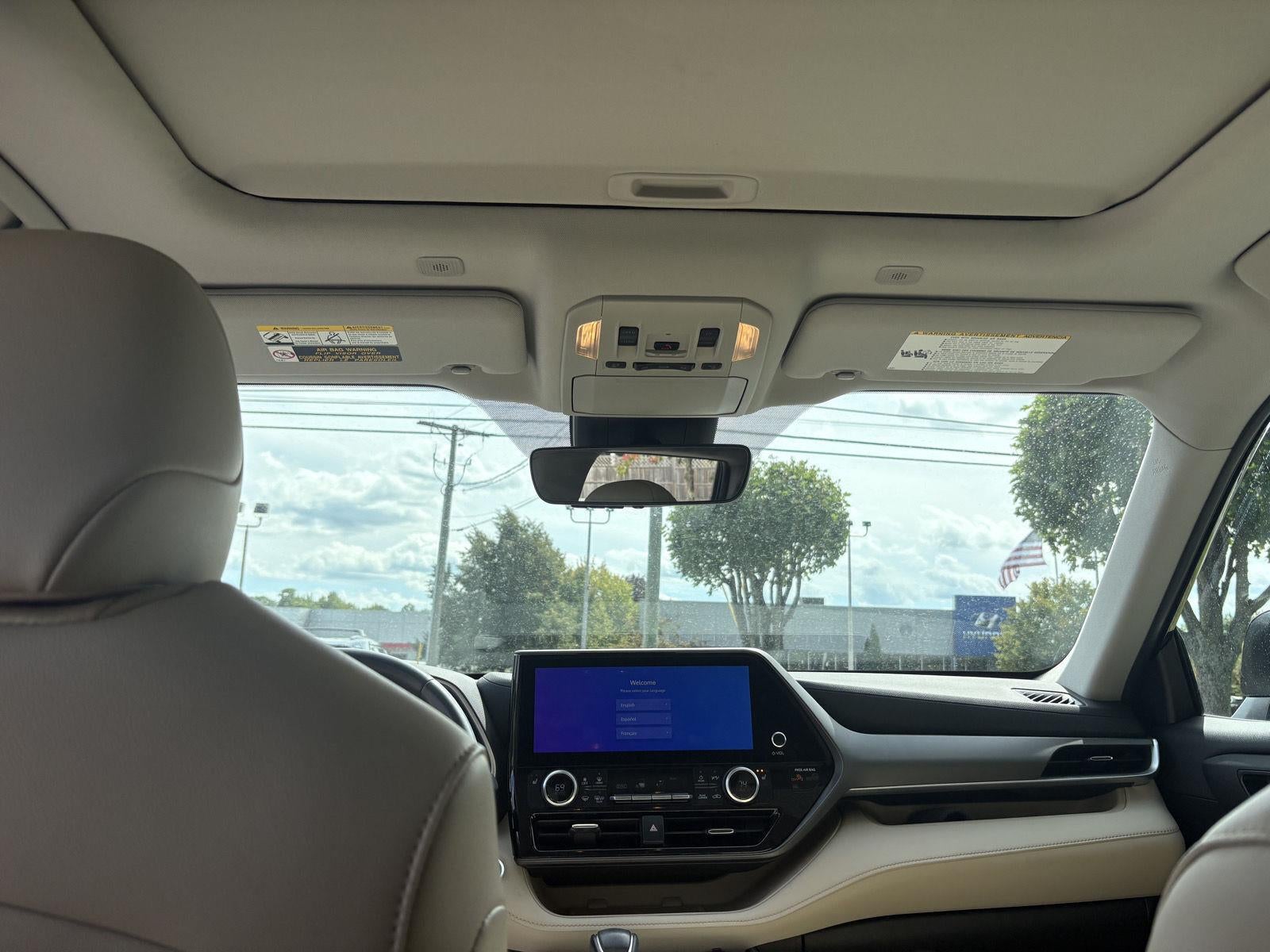 2024 Toyota Highlander Hybrid XLE
