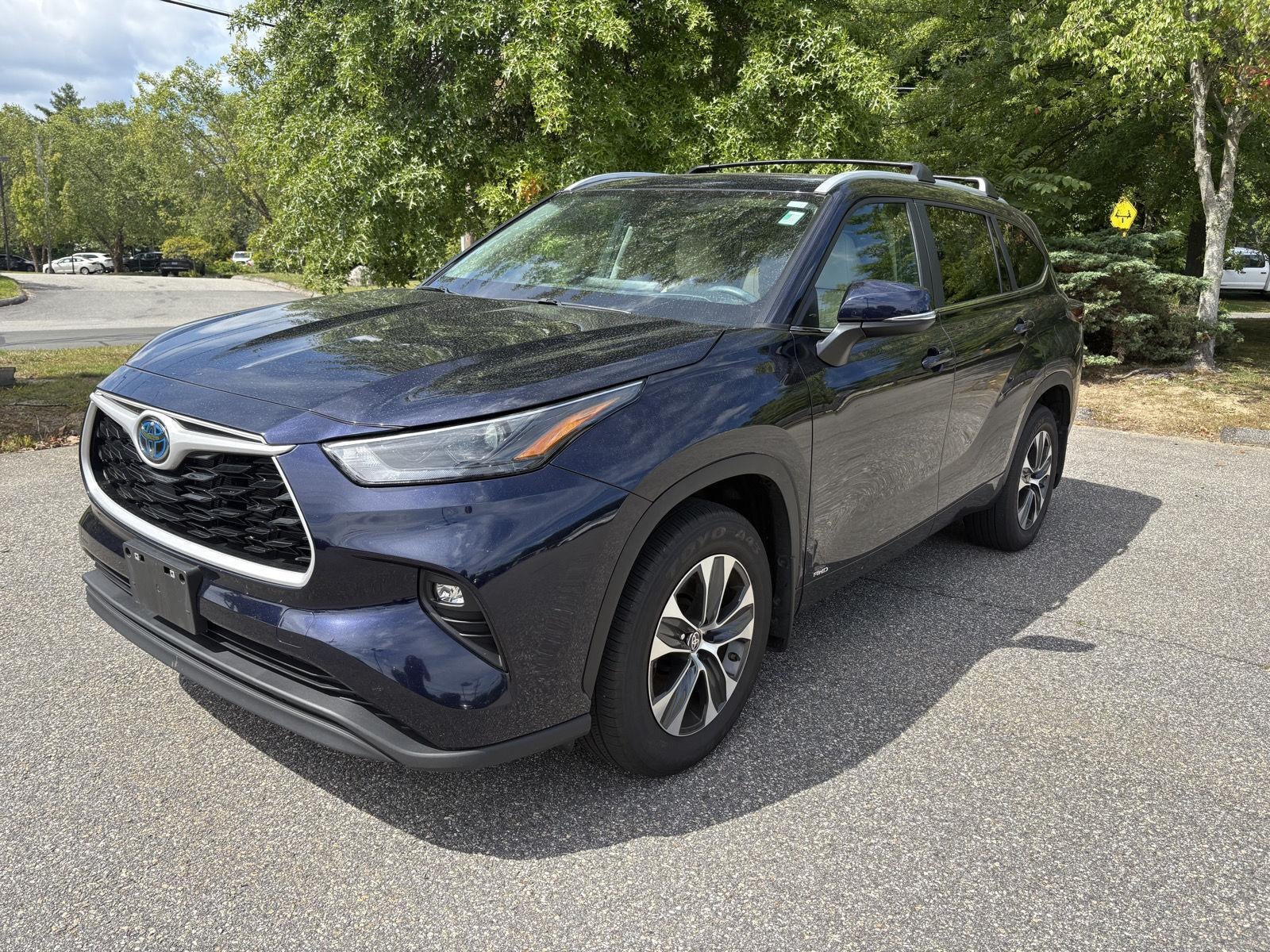 2024 Toyota Highlander Hybrid XLE