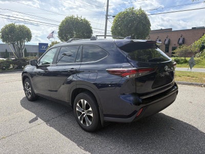 2024 Toyota Highlander Hybrid XLE