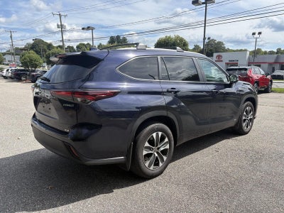 2024 Toyota Highlander Hybrid XLE