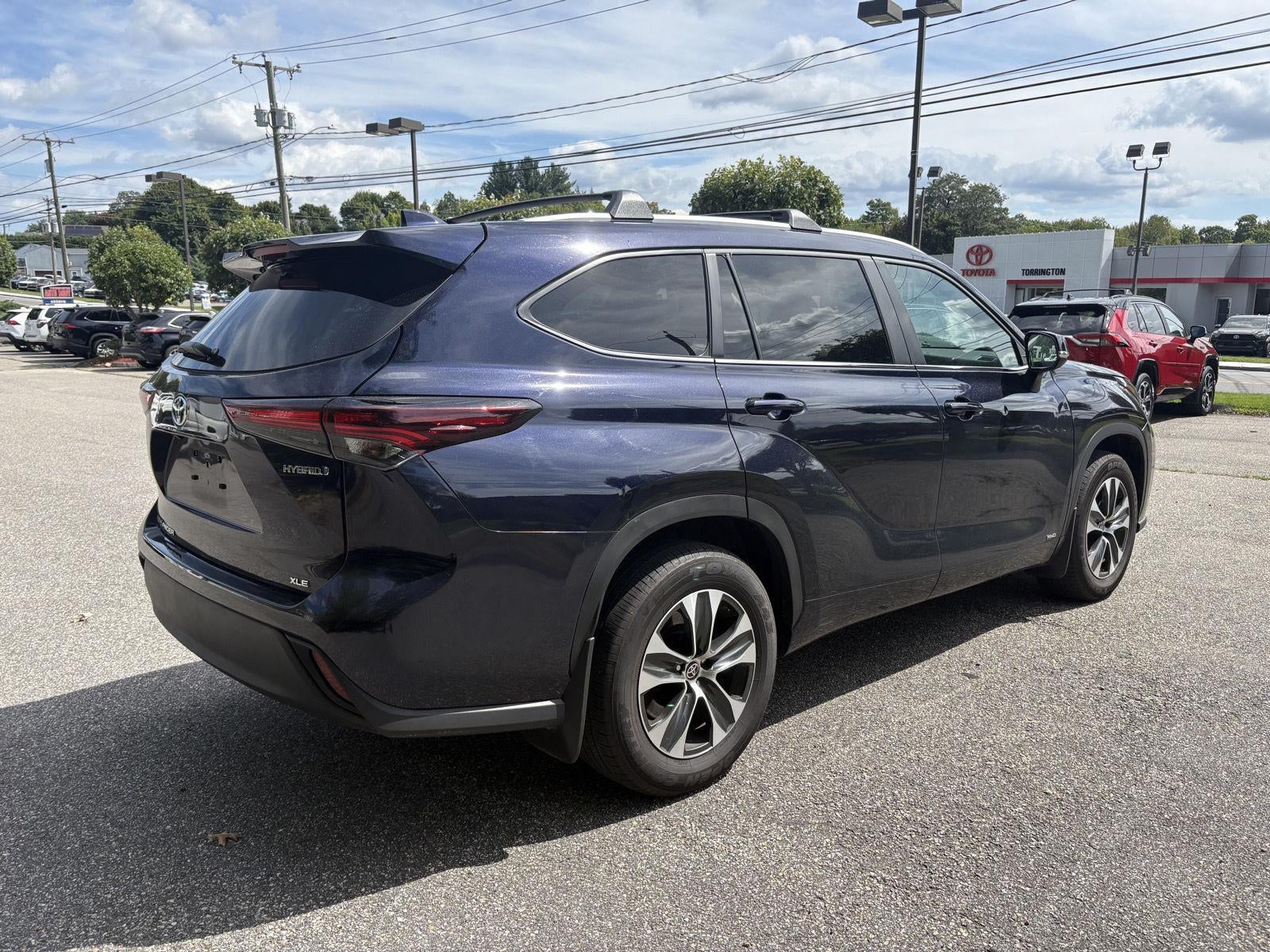 2024 Toyota Highlander Hybrid XLE