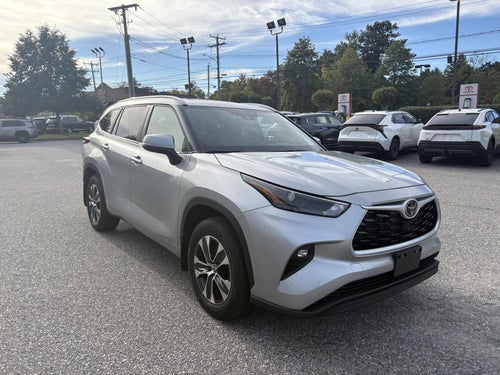 2025 Toyota Highlander LE