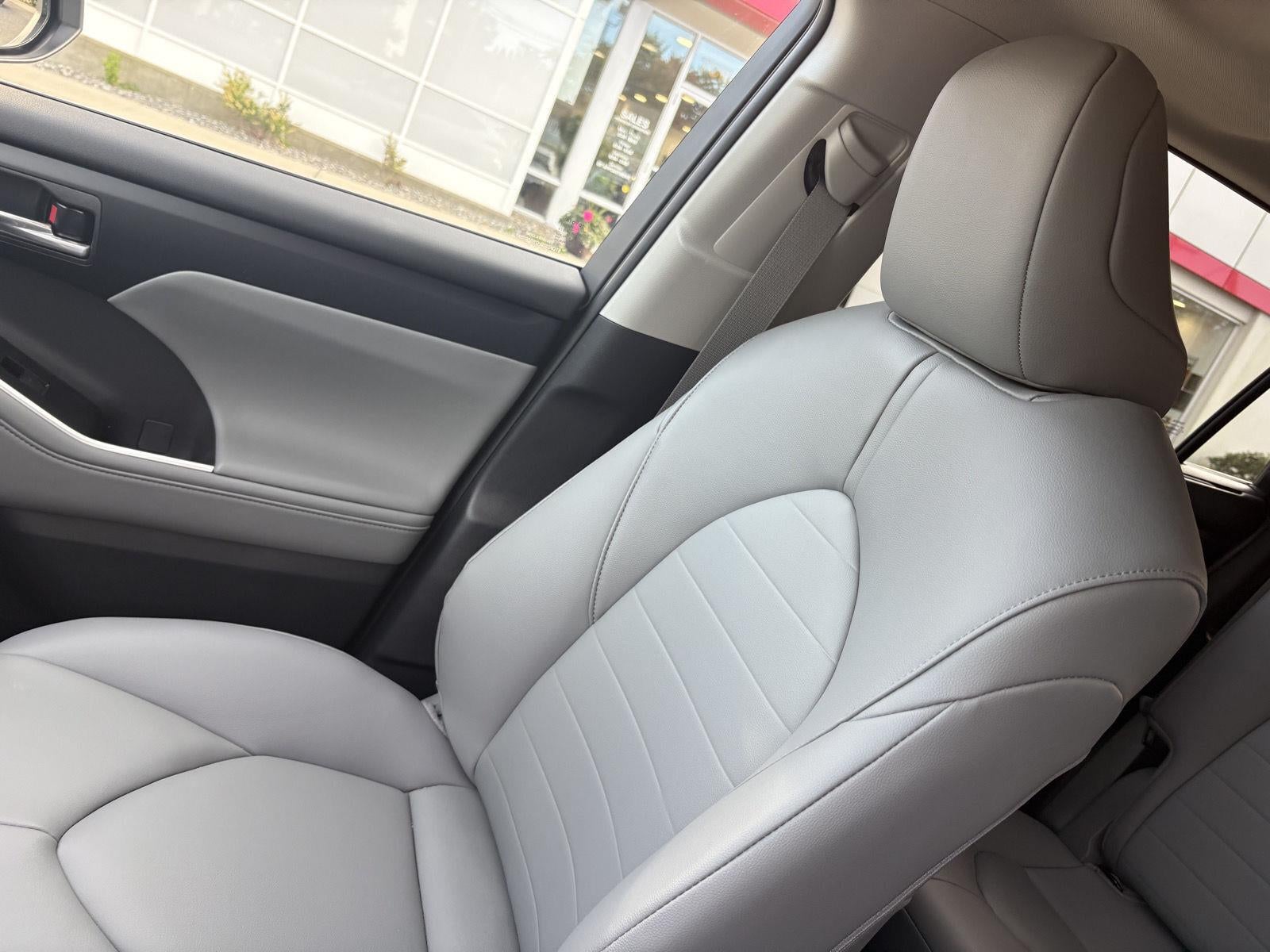 2025 Toyota Highlander LE