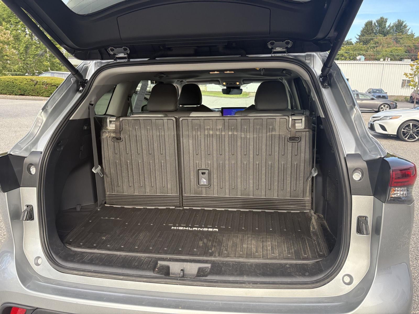 2025 Toyota Highlander LE